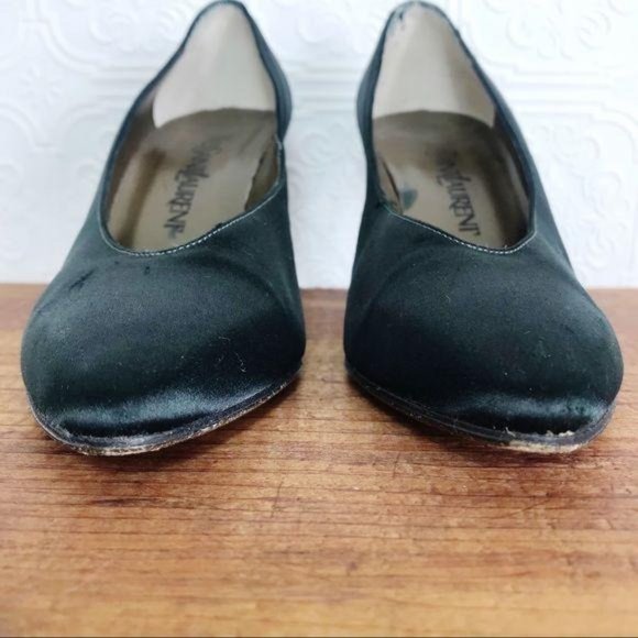 YVES SAINT LAURENT Satin Stiletto Pumps - Picture 4 of 12